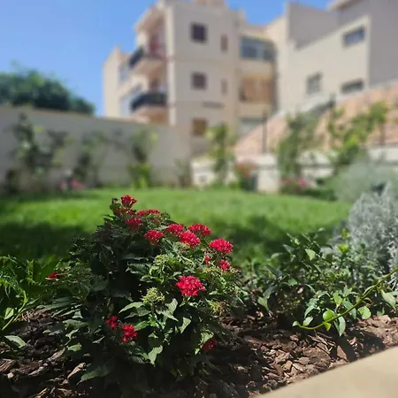 Steps דירה